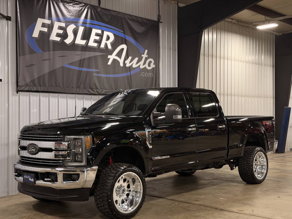 2017 Ford Super Duty F-250 SRW Lariat