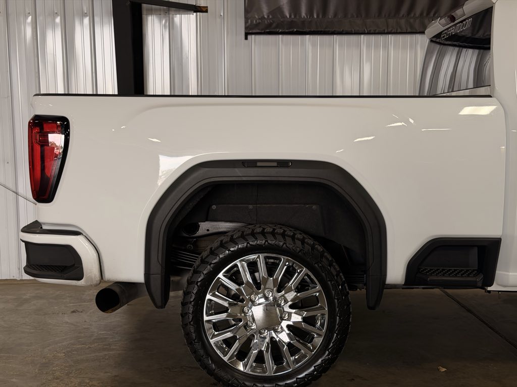 Photo 10 of this GMC Sierra 2500HD