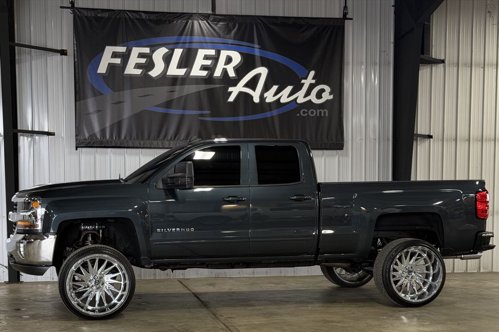 Photo 2 of this Chevrolet Silverado 1500 LD