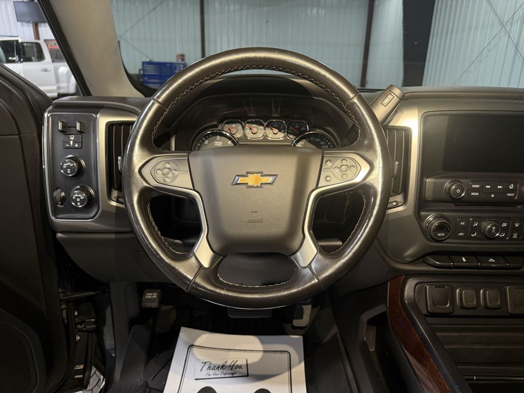 Photo 19 of this Chevrolet Silverado 1500 LD