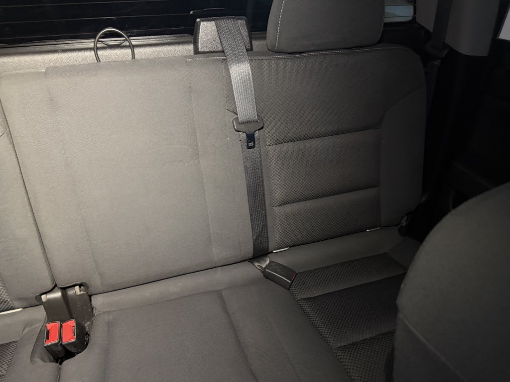 Photo 20 of this Chevrolet Silverado 1500 LD