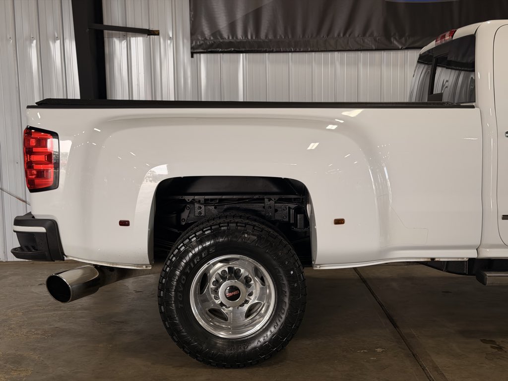 Photo 9 of this GMC Sierra 3500HD available WiFi