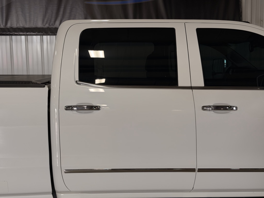 Photo 10 of this GMC Sierra 3500HD available WiFi