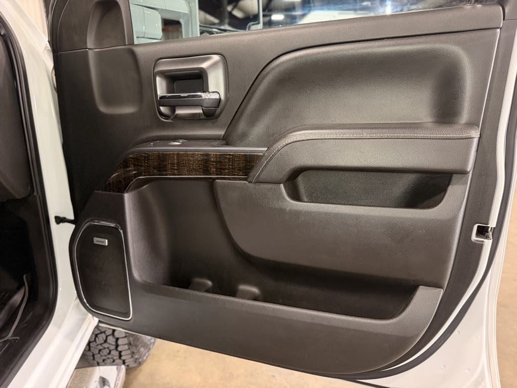 Photo 13 of this GMC Sierra 3500HD available WiFi