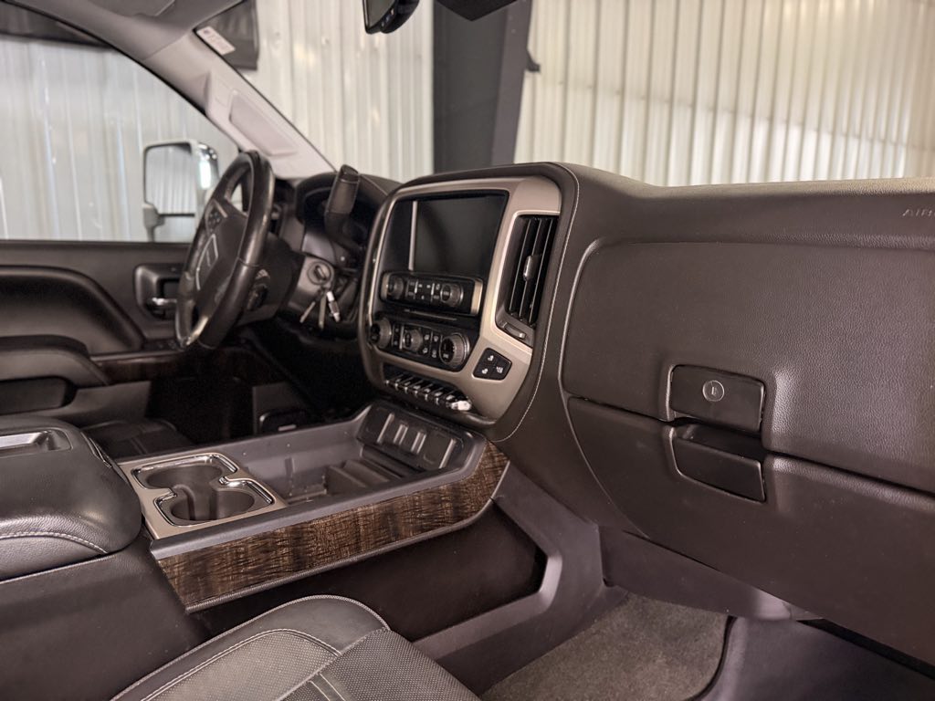 Photo 16 of this GMC Sierra 3500HD available WiFi