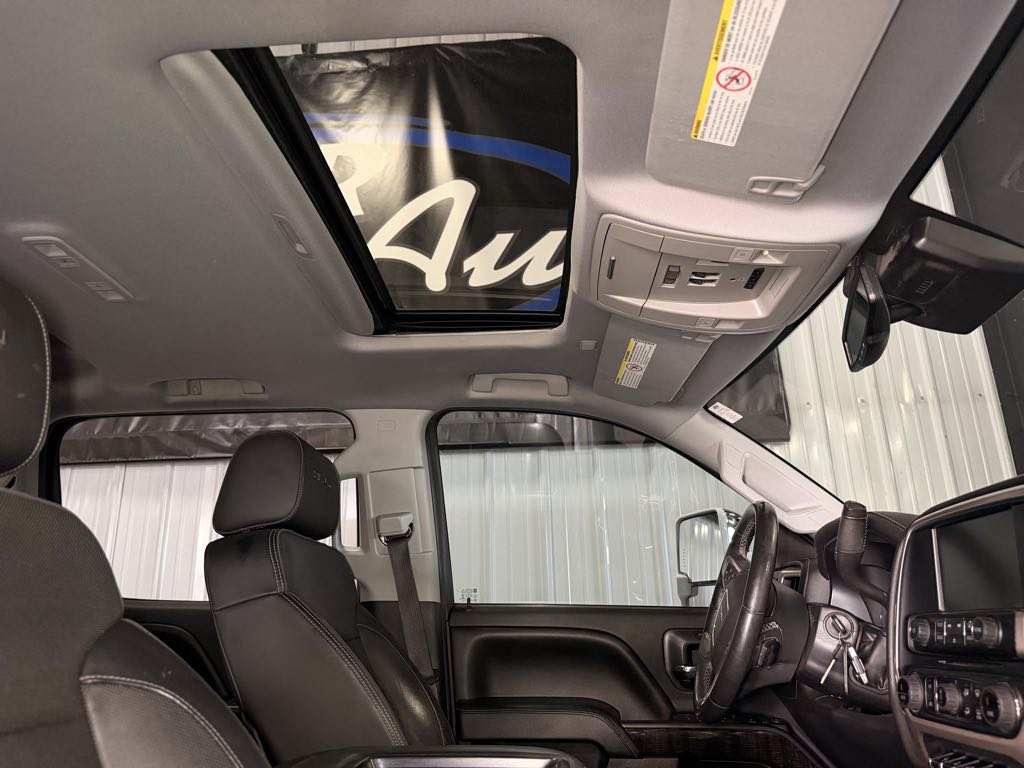 Photo 17 of this GMC Sierra 3500HD available WiFi
