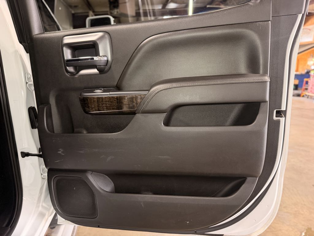 Photo 18 of this GMC Sierra 3500HD available WiFi