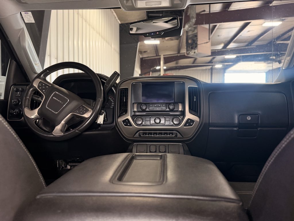 Photo 21 of this GMC Sierra 3500HD available WiFi