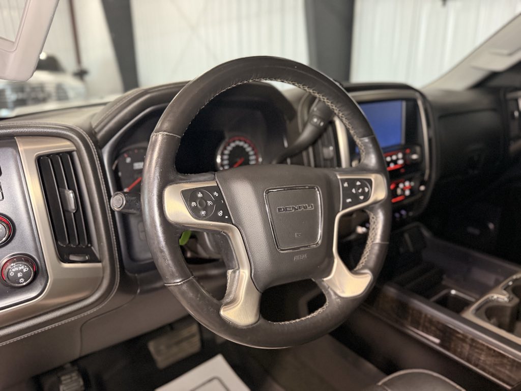 Photo 26 of this GMC Sierra 3500HD available WiFi