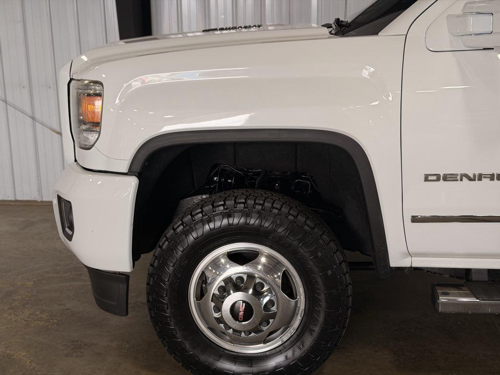 Photo 34 of this GMC Sierra 3500HD available WiFi