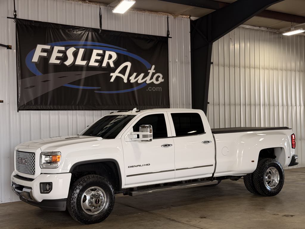 Photo 37 of this GMC Sierra 3500HD available WiFi