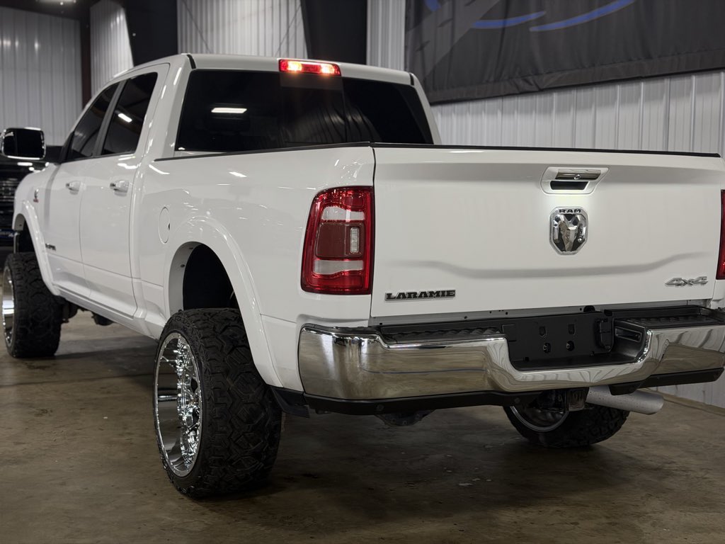 Photo 10 of this Ram 2500