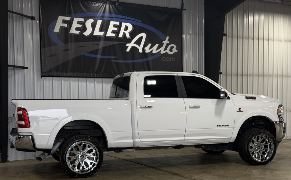 Photo 13 of this Ram 2500