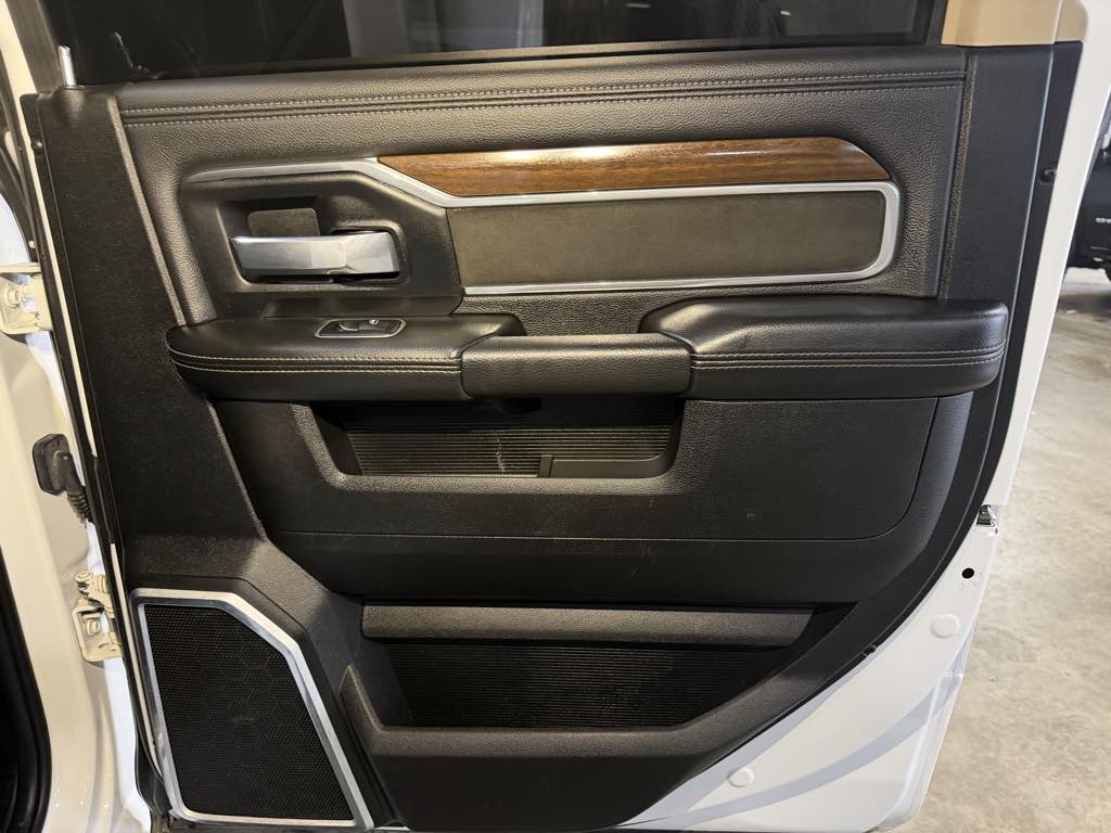 Photo 28 of this Ram 2500