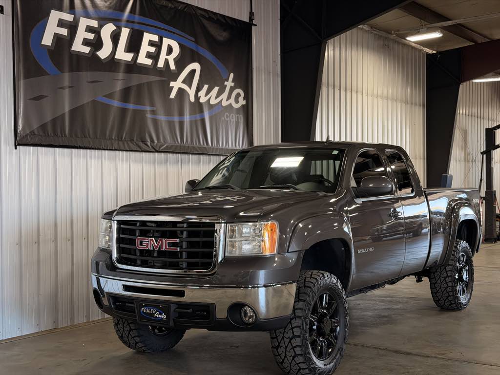 Photo 3 of this GMC Sierra 2500HD