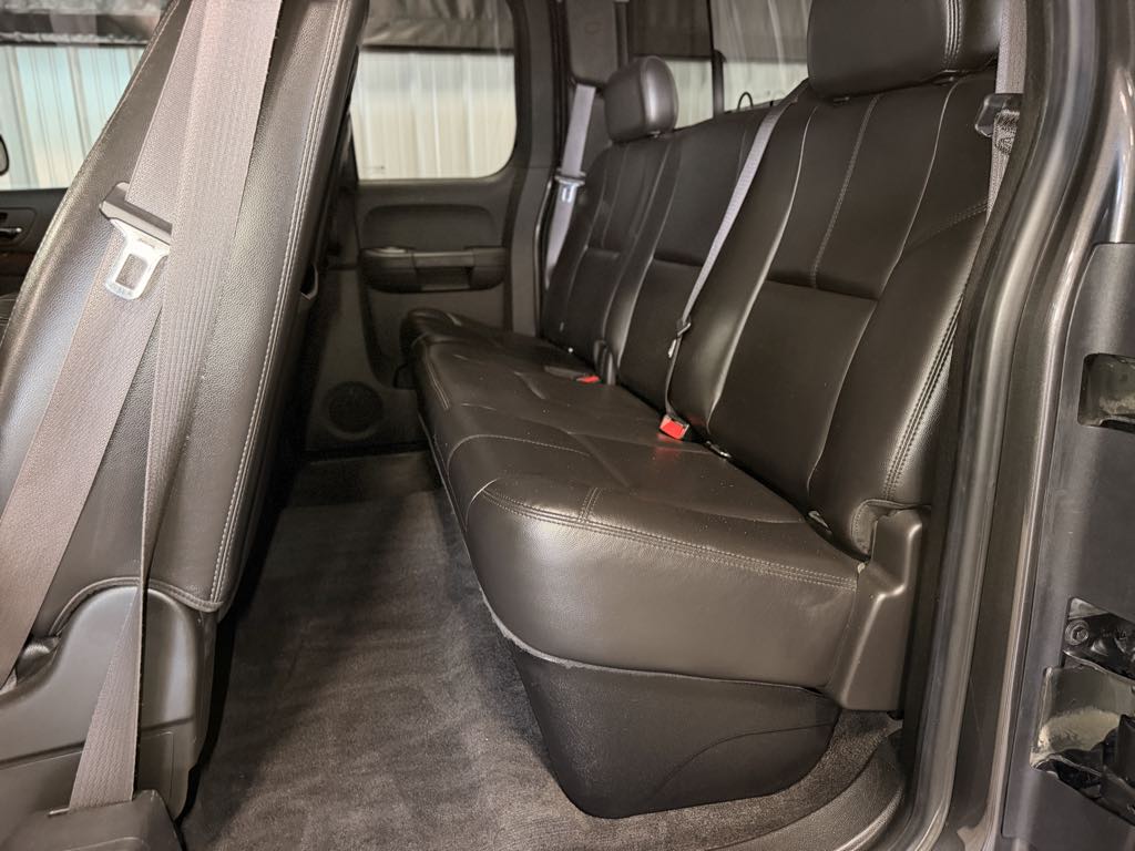 Photo 23 of this GMC Sierra 2500HD