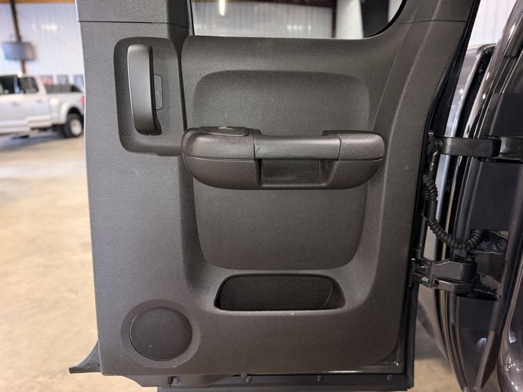 Photo 26 of this GMC Sierra 2500HD