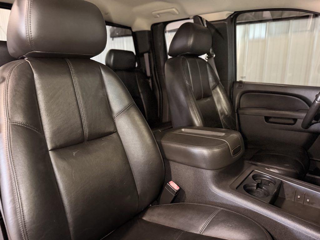 Photo 30 of this GMC Sierra 2500HD