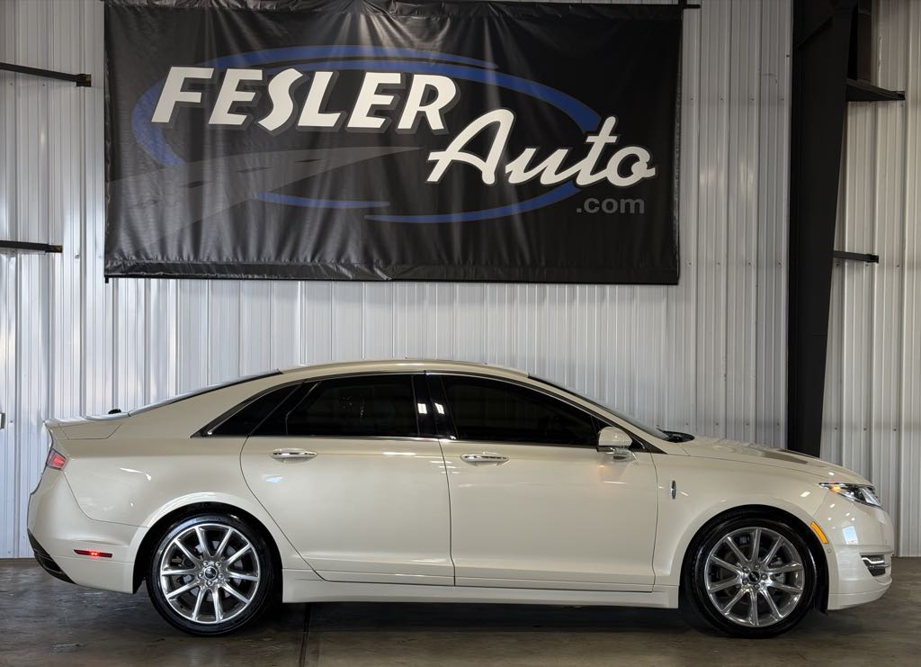 Gray (Platinum Dune Metallic Tri-Coat) 2015 Lincoln MKZ Sedan Front-Wheel Drive Automatic