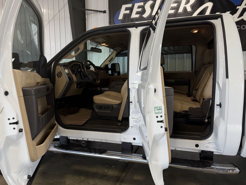Photo 5 of this Ford Super Duty F-250 SRW