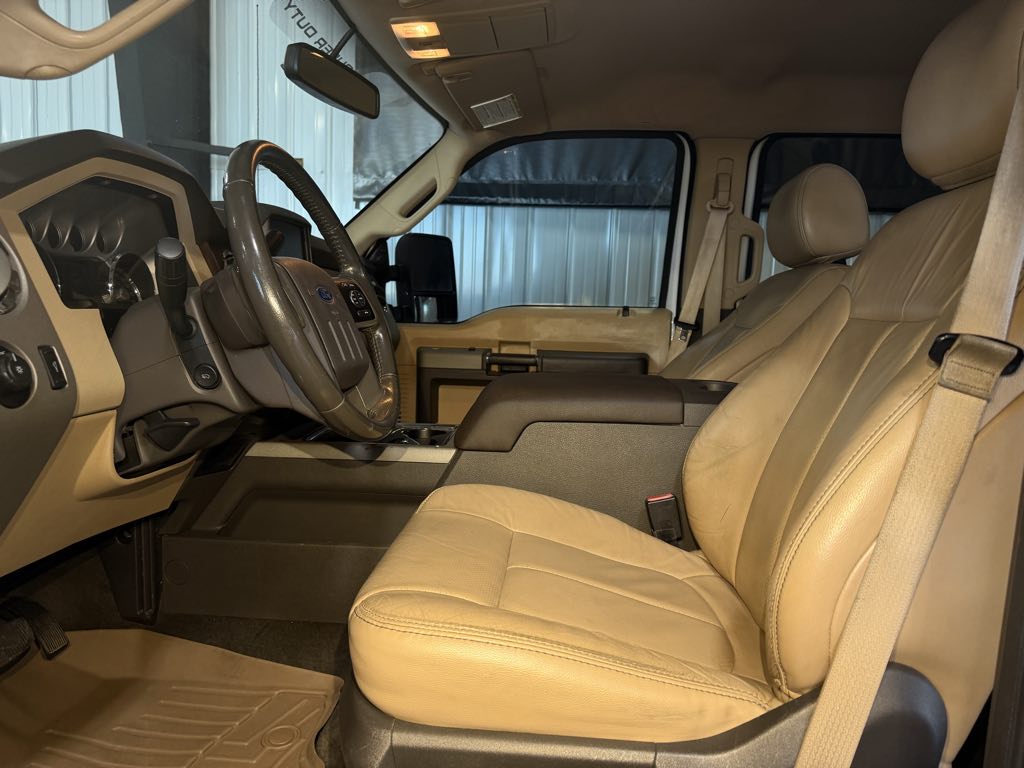 Photo 6 of this Ford Super Duty F-250 SRW
