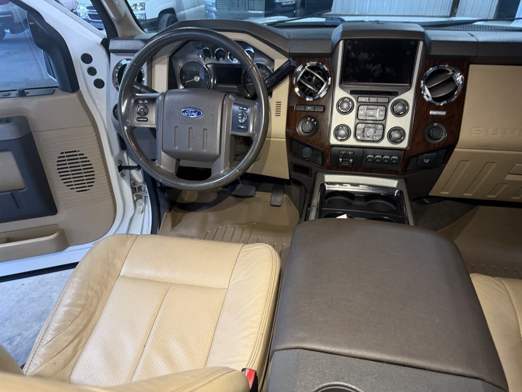 Photo 20 of this Ford Super Duty F-250 SRW