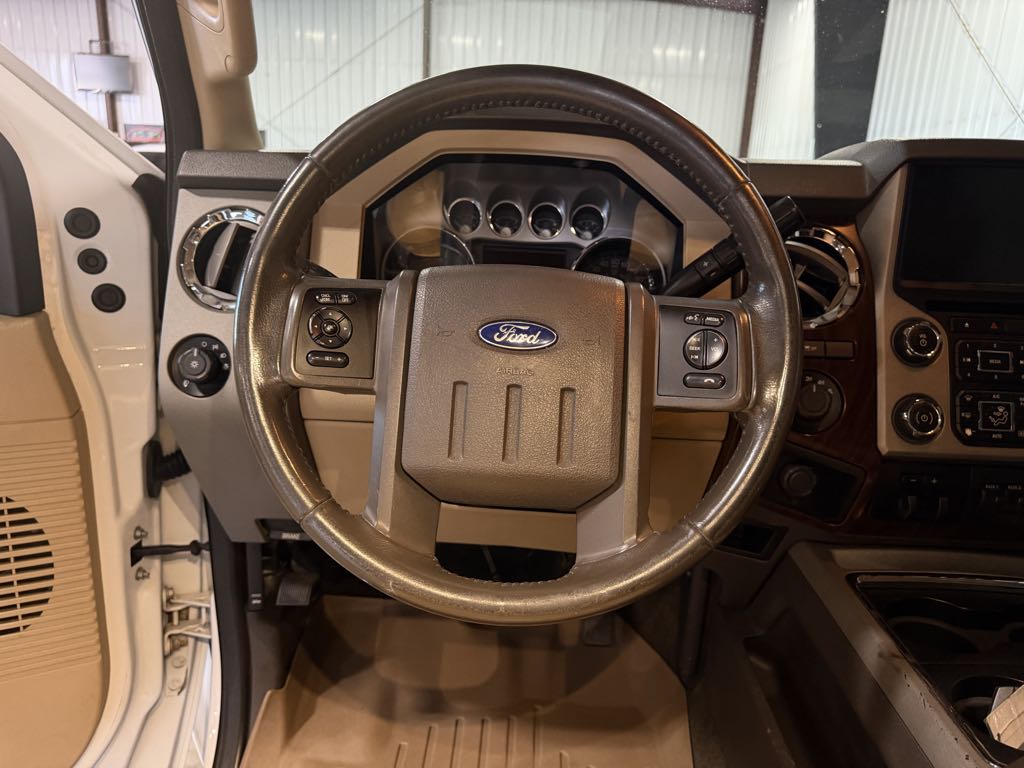 Photo 21 of this Ford Super Duty F-250 SRW