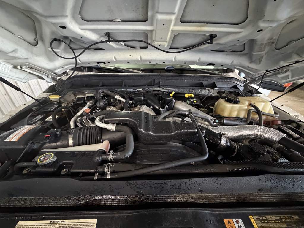 Photo 24 of this Ford Super Duty F-250 SRW
