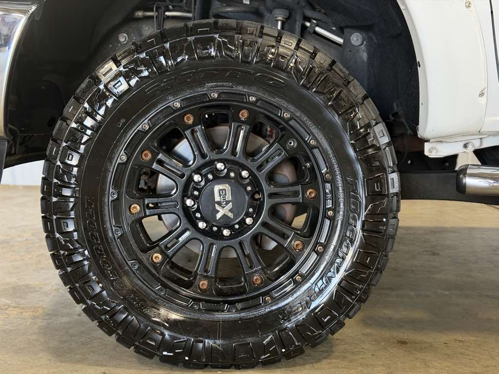 Photo 30 of this Ford Super Duty F-250 SRW