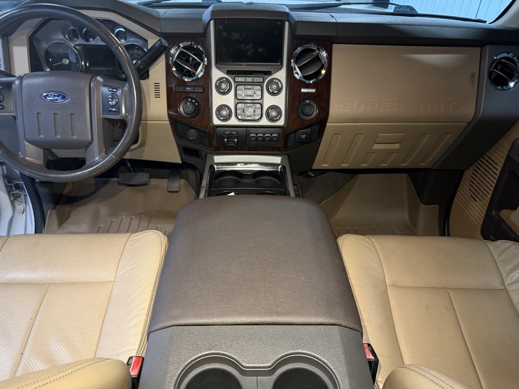 Photo 32 of this Ford Super Duty F-250 SRW