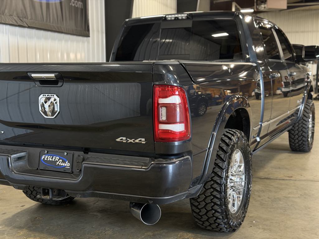 Photo 14 of this Ram 2500
