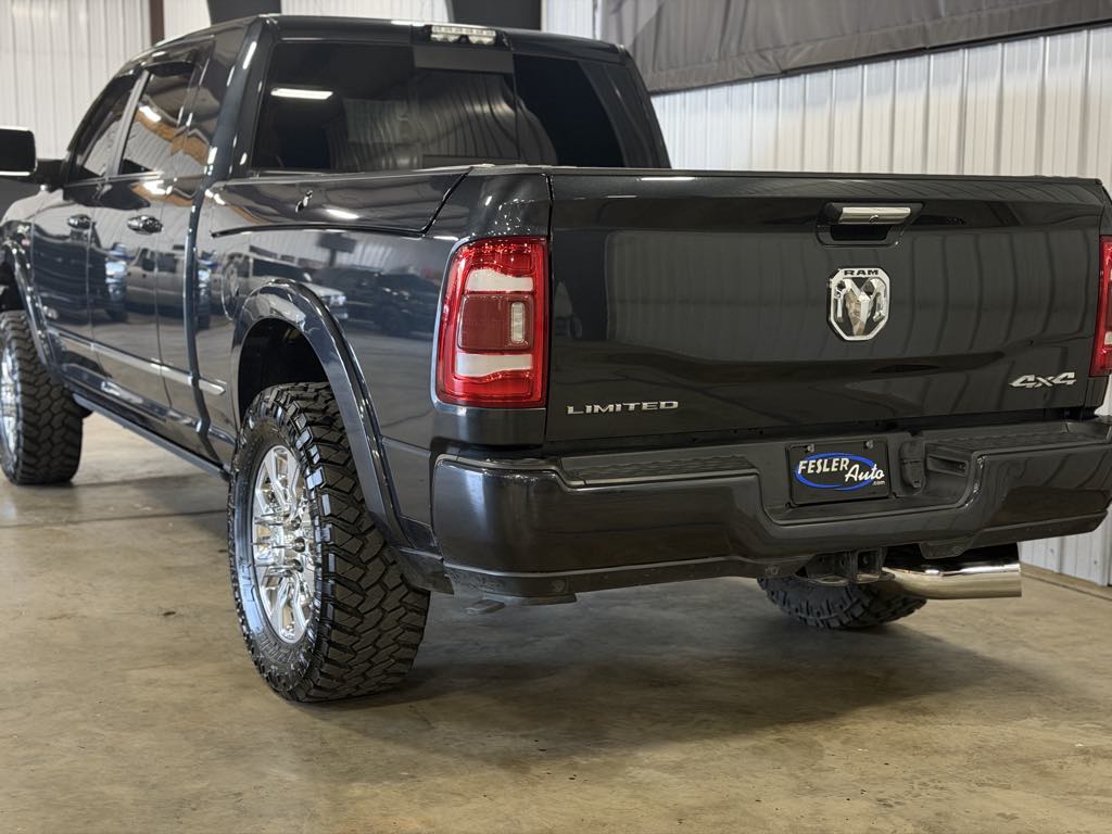 Photo 23 of this Ram 2500