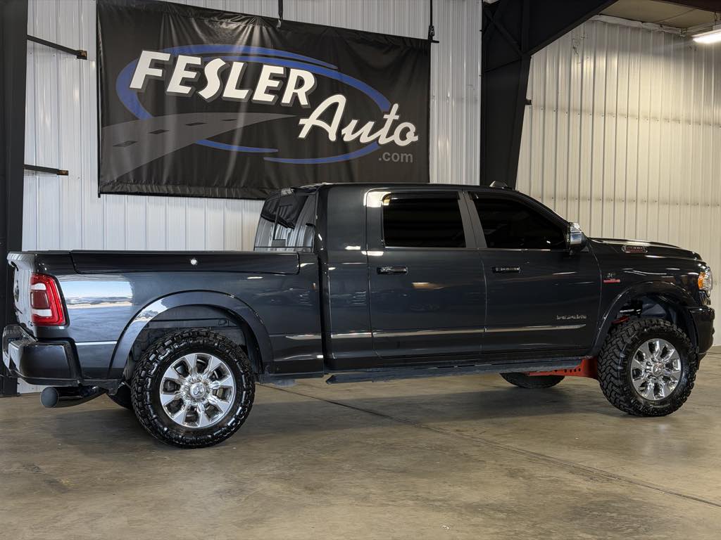 Photo 26 of this Ram 2500