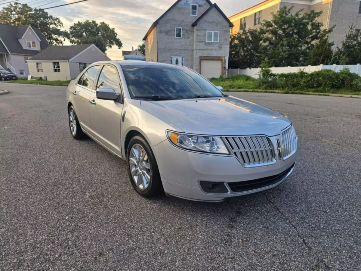 Sold 2012 Lincoln MKZ in South Hackensack