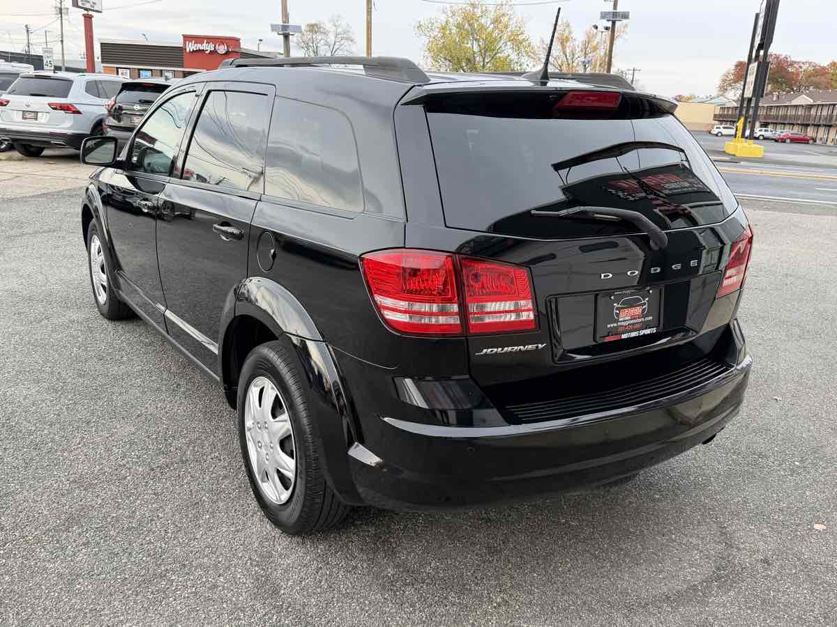 2020 Dodge Journey SE Value photo 2