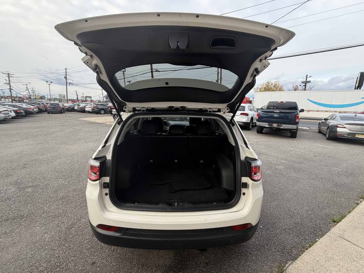 2019 Jeep Compass North Edition Latitude photo 4