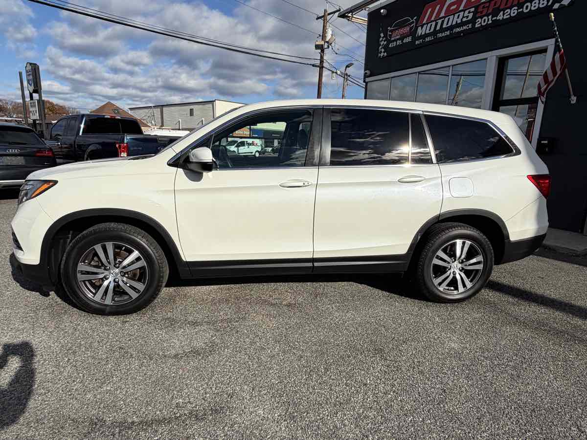 2016 Honda Pilot EX-L photo 2