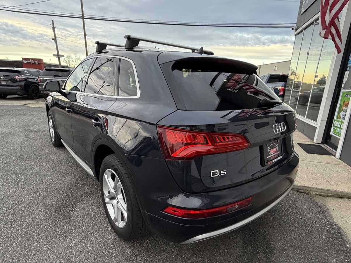 2019 Audi Q5 Premium 45 TFSI photo 3