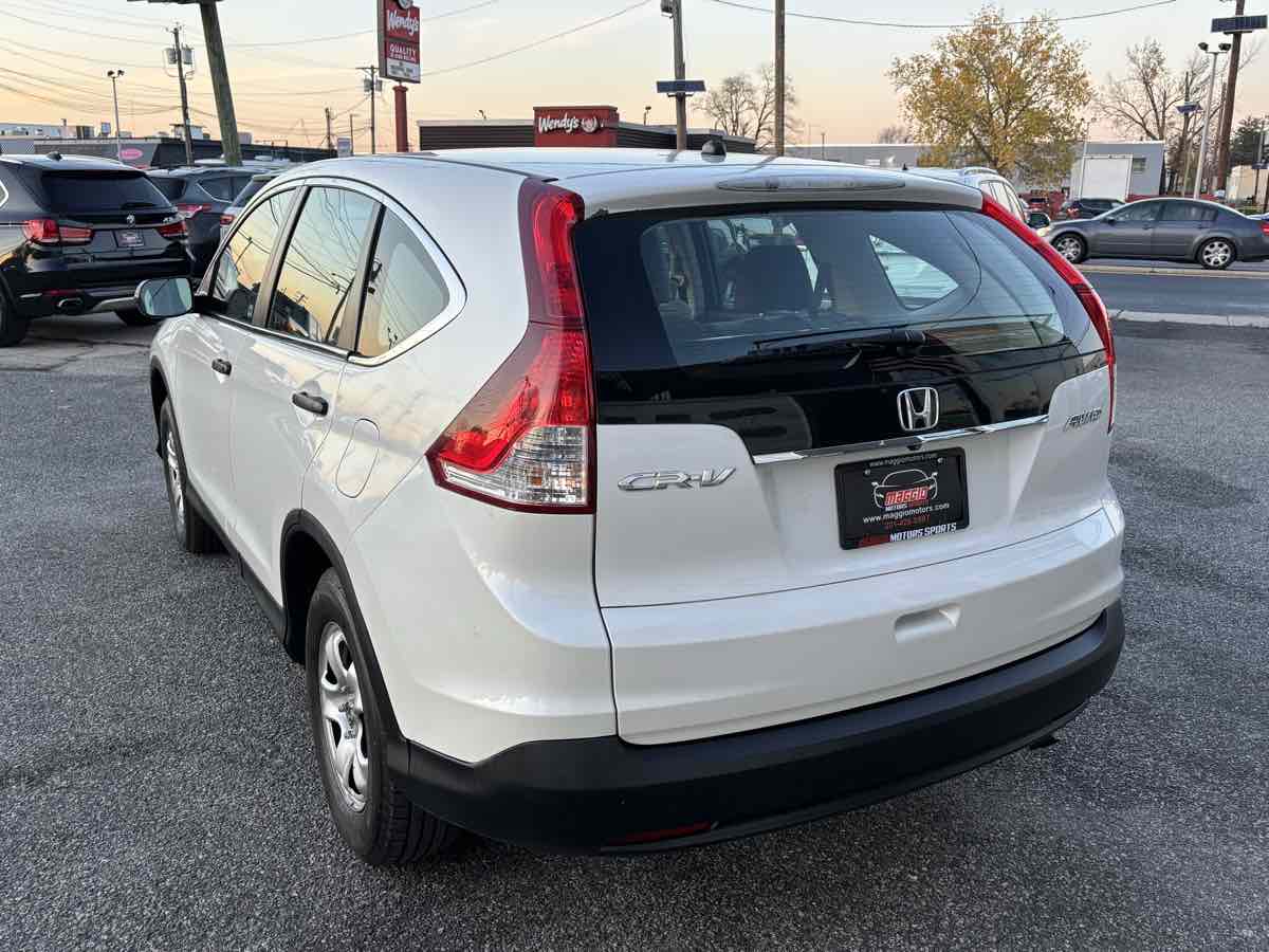 2014 Honda CR-V LX photo 3