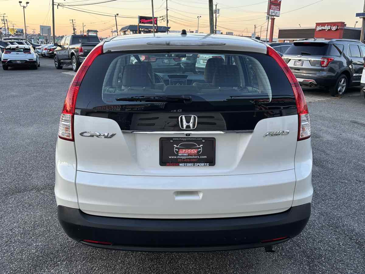 2014 Honda CR-V LX photo 4