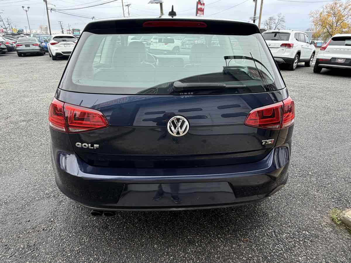 2015 Volkswagen Golf Launch Edition photo 3