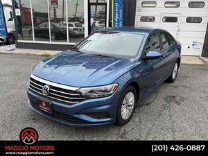 View 2019 Volkswagen Jetta 