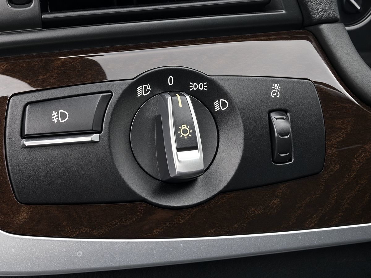 Photo 26 of this BMW 5 Series