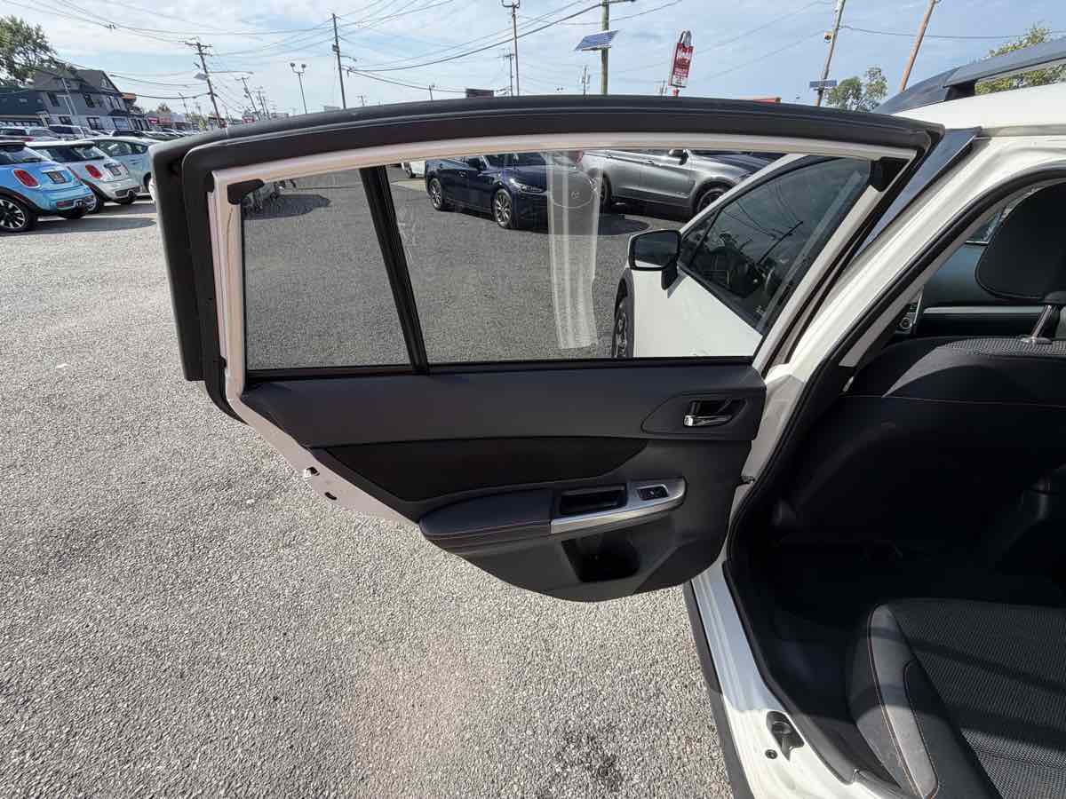 Photo 12 of this Subaru Crosstrek