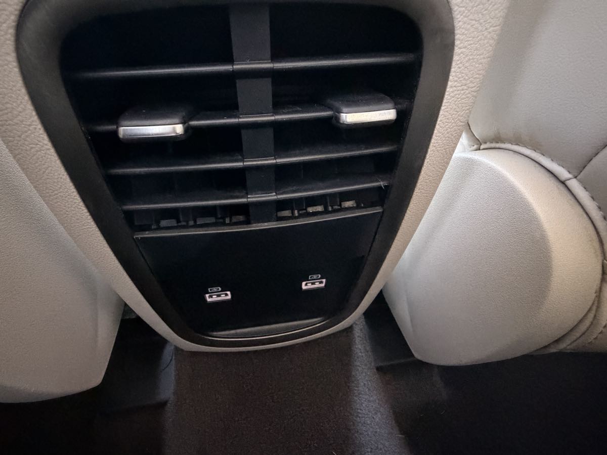 Photo 21 of this Lincoln MKC