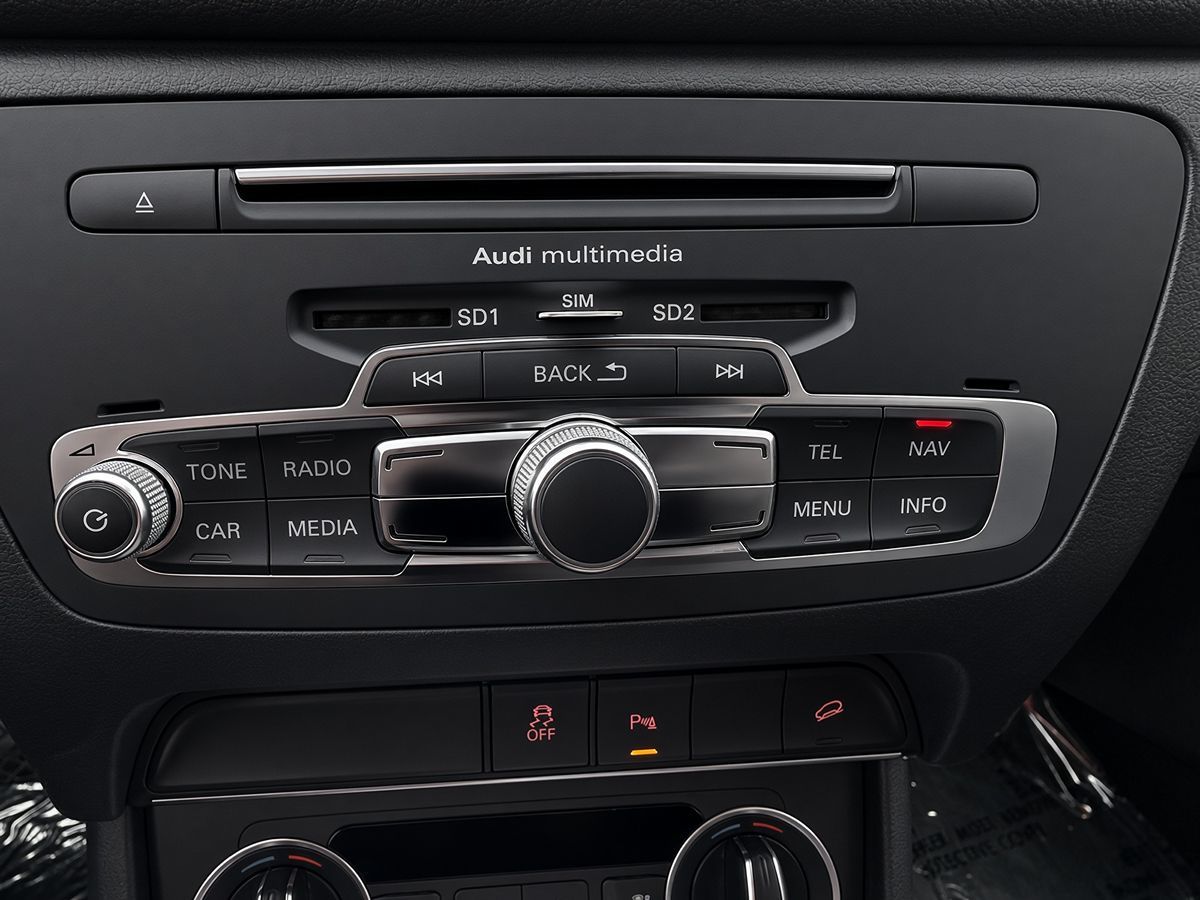 Photo 24 of this Audi Q3