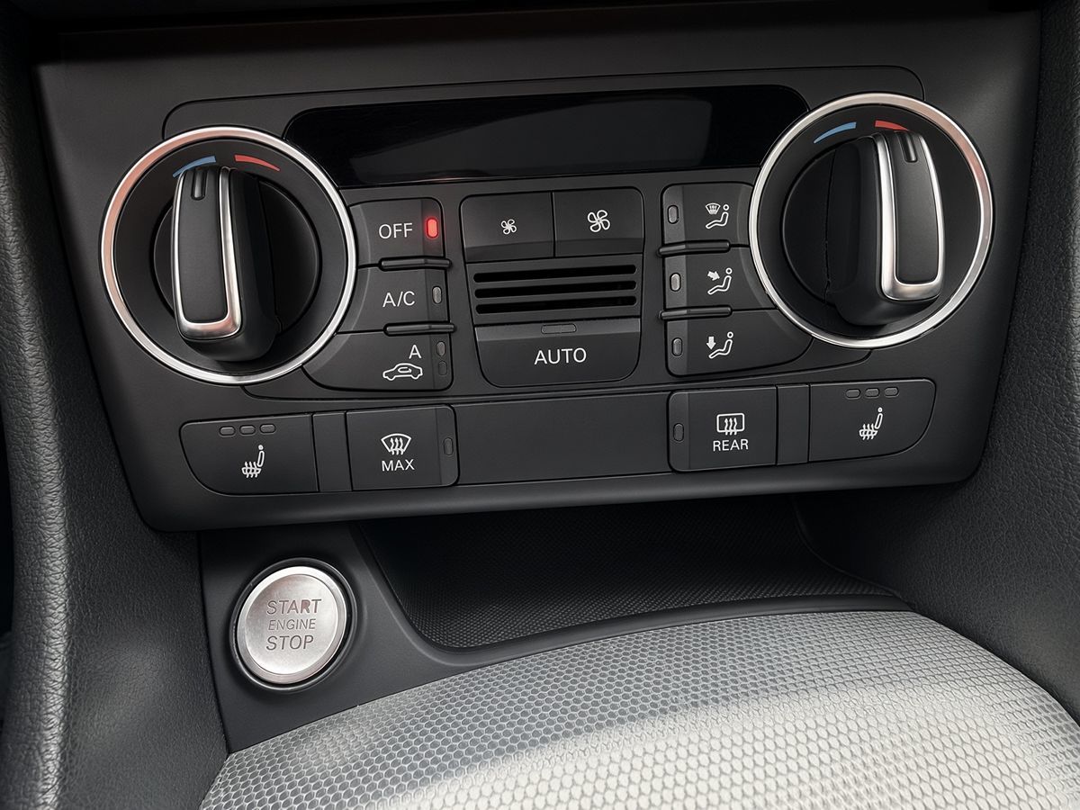 Photo 25 of this Audi Q3