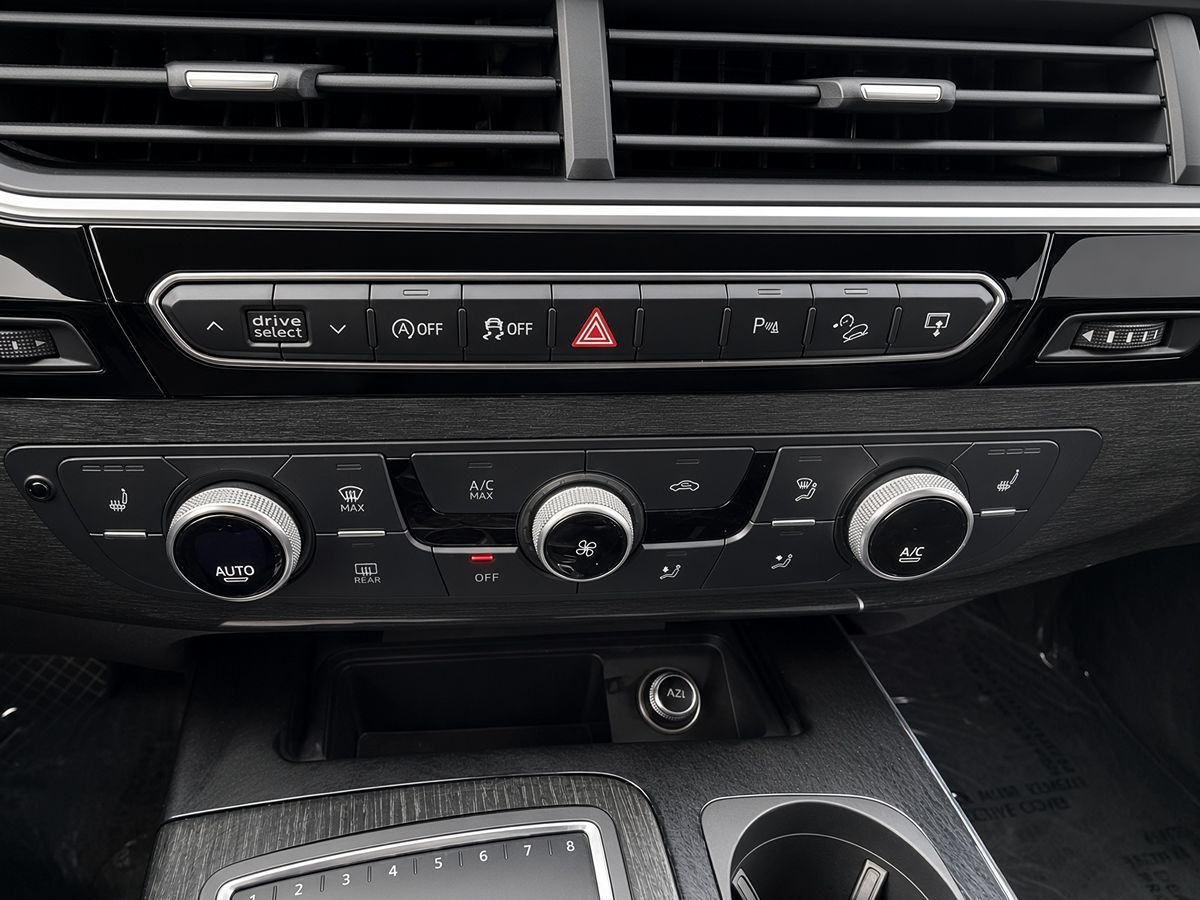Photo 13 of this Audi Q7