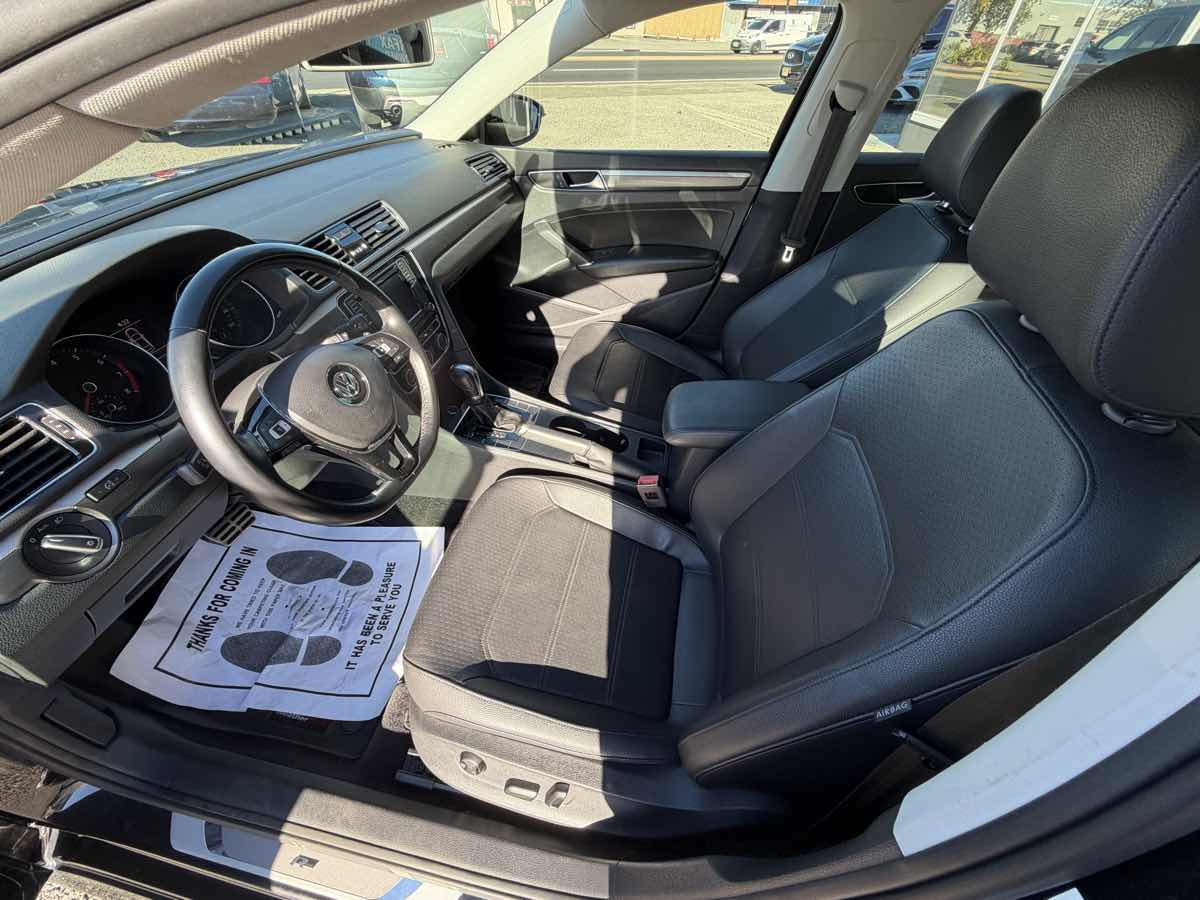Photo 9 of this Volkswagen Passat