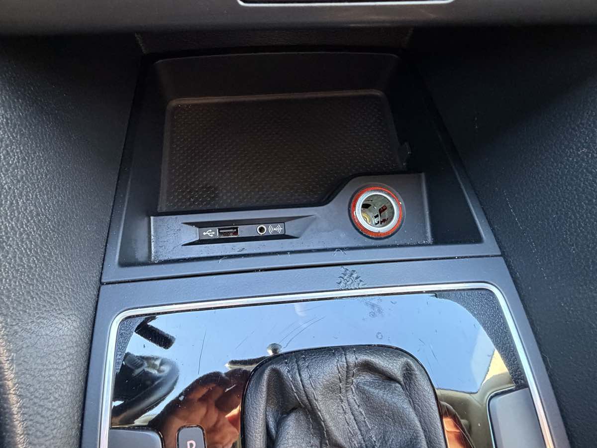 Photo 23 of this Volkswagen Passat